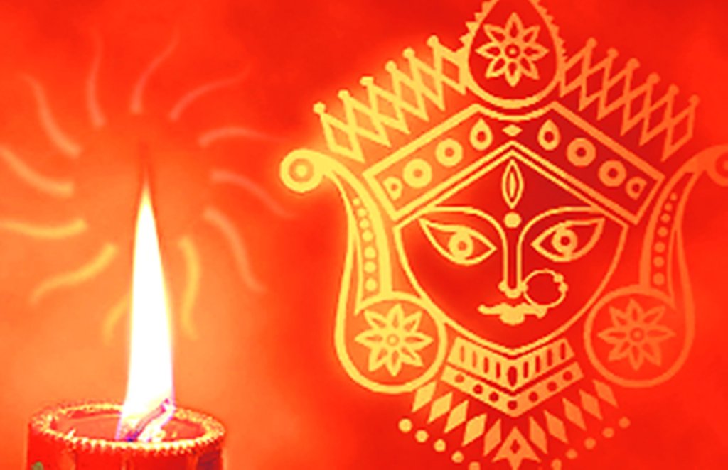 दिव्यता को प्रकट कर मनुष्य रह सकता है सदा आनंदित।