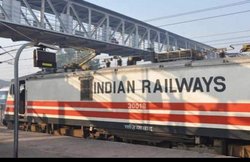 Indian Railway: यात्रियों को बड़ी सौगात! इस रूट पर 12 स्पेशल ट्रेनें अब बनाएंगी आपके सफर को आसान