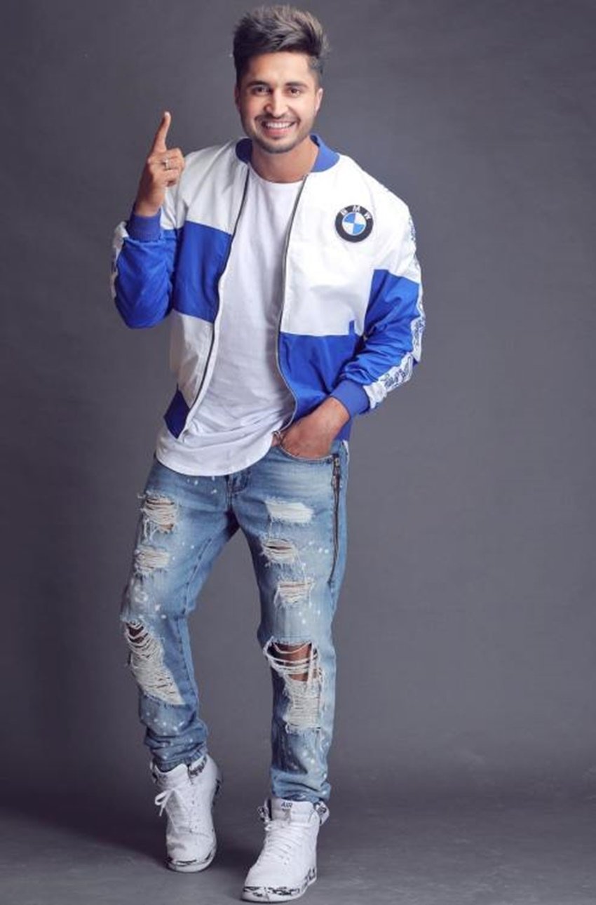 2011 में जस्सी का पहला अल्बम बेचमैट रिलीज हुआ। पहले गाने से ही जस्सी सुपरस्टार बन गए। उसके बाद उन्होंने कभी पीछे मुड़कर नहीं देखा।