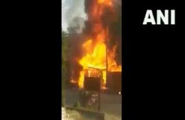 mumbai , Fire, bhandara