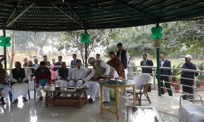 Lalu Prasad Yadav RJD, Lalu Prasad Inside house Photos