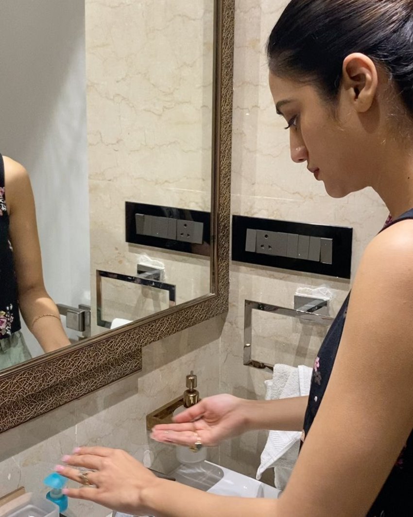 Nusrat Jahan Networth, Nusrat Jahan Controversy