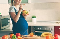 सर्दियों में प्रेग्नेंट महिलाओं को करना चाहिए इन फूड आइटम का सेवन, जानें क्यों हैं फायदेमंद