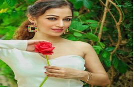 sunayana fozdar per day fee, sunayana fozdar net worth, taarak mehta ka oolta chashma actress
