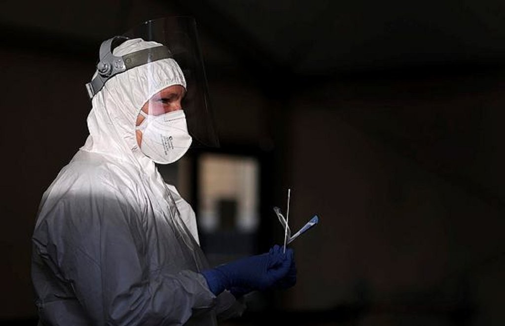 Corona Virus, Covid-19 Cases in Delhi, new strain, UK, flights, jansatta