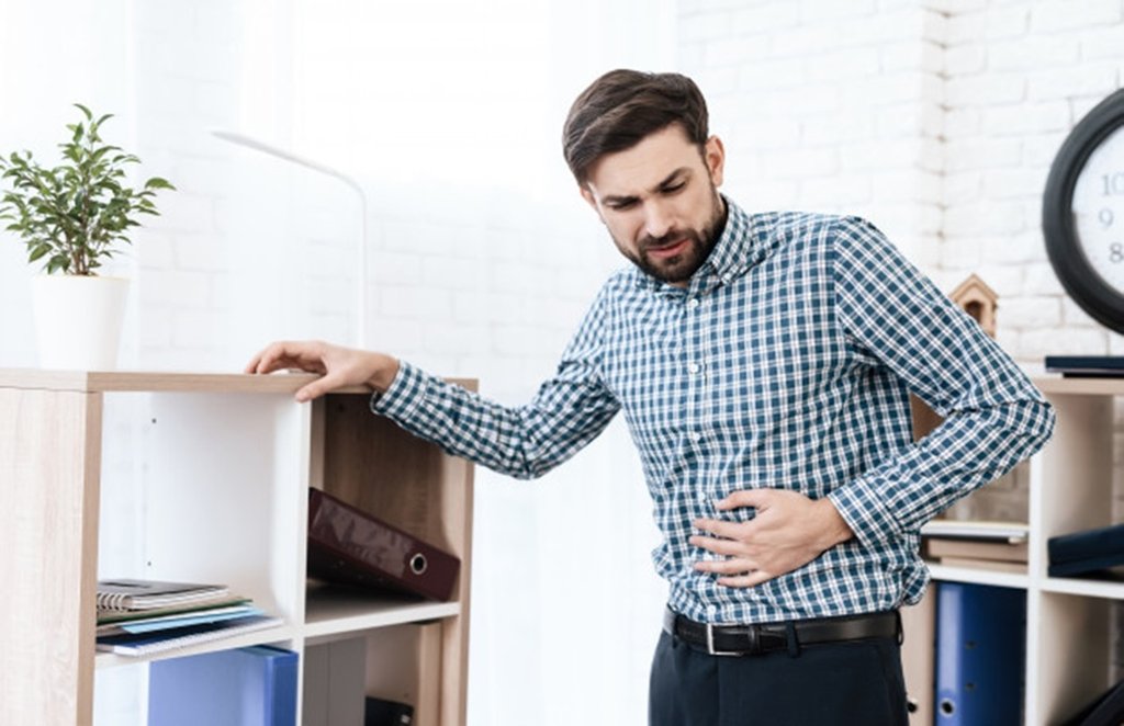 Stomach Bloating, stomach bloating remedies, indigestion, acidity, gas