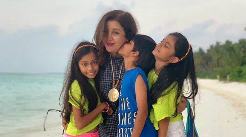 डॉ. फिरुजा पारिख के देखरेख में फराह खान ने तीन बच्चों को एक साथ जन्म दिया था।