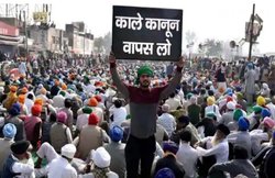 किसान आंदोलन: मुरादाबाद में SP पर हमला, प्रदर्शनकारियों ने बैरिकेड तोड़े; जान बचाकर भागे अधिकारी