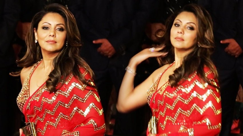 Gauri Khan Miscarriage, Akshay Kumar Costar Shahrukh