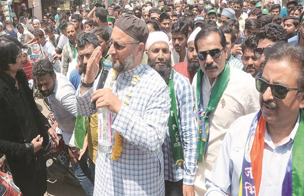 AIMIM workers, covid 19 guidelines, ovaisi, UP police