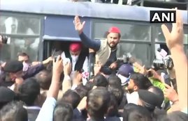 farmers protest farm bill
