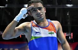 मुक्केबाजी: अमित पंघाल ने कोलोन विश्व कप में जीता स्वर्ण, चोटिल सतीश को रजत पदक