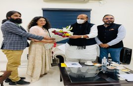 kangana ranaut, kangana ranaut met rajnath singh. kangana ranaut upcomig movie
