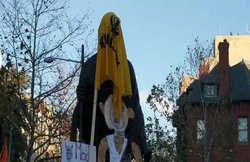 किसान आंदोलन की US तक आंच! वॉशिंगटन के प्रदर्शन में दिखे ‘खालिस्तानी झंडे’, बापू की मूर्ति को पहुंचाया नुकसान