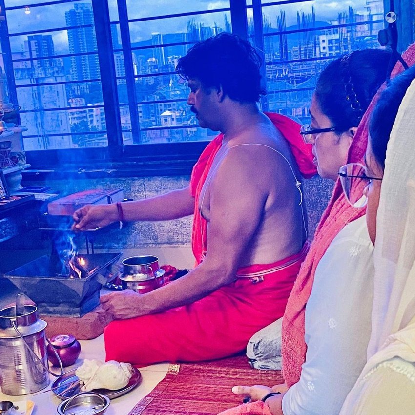 Ravi kishan Education, Ravi Kishan Wife