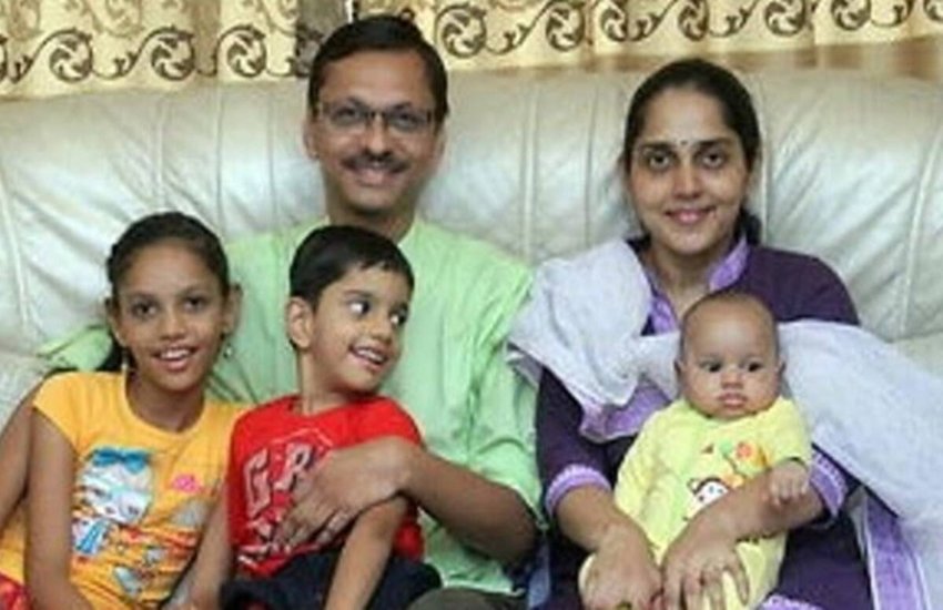 तारक मेहता का उल्टा चश्मा के सबसे पसंदीदा किरदारों में से एक हैं - पत्रकार पोपटलाल उर्फ श्याम पाठक। शो में कुंवारे व्यक्ति का रोल निभाने वाले श्याम की पत्नी का नाम रेशमी हैं। उन्होंने लव मैरिज की थी।