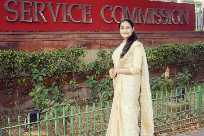 om birla wife, Om birla networth