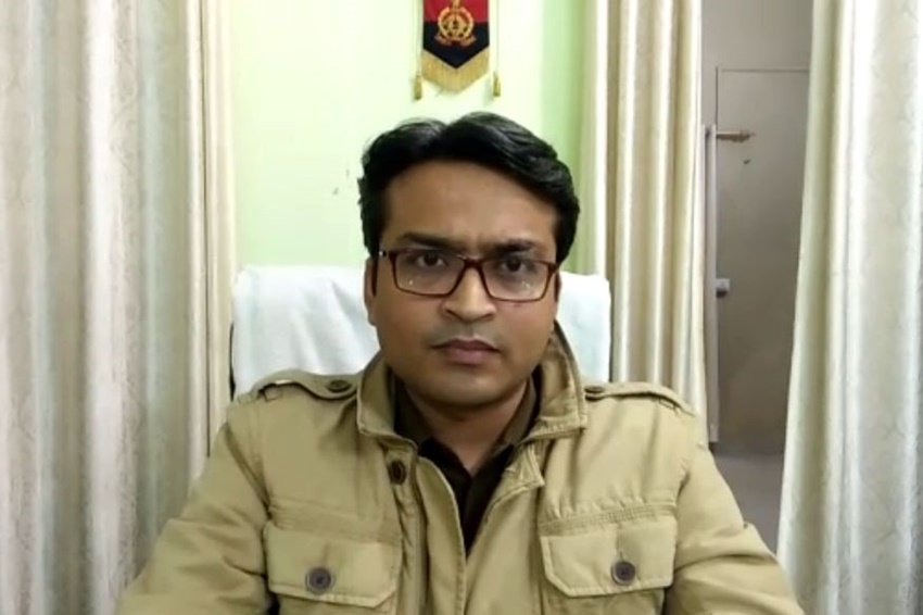 IPS बनने से पहले संकल्प शर्मा ने बीटेक औऱ एमटेक की डिग्री हासिल की थी। इंजीनियर बनने के बाद उनका रुझान सिविल सर्विस की तरफ हो गया।