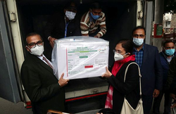 सरकार ने बताया, पाकिस्तान को नहीं दी कोरोना वैक्सीन, जानें कौन से देश ले रहे भारत से मदद