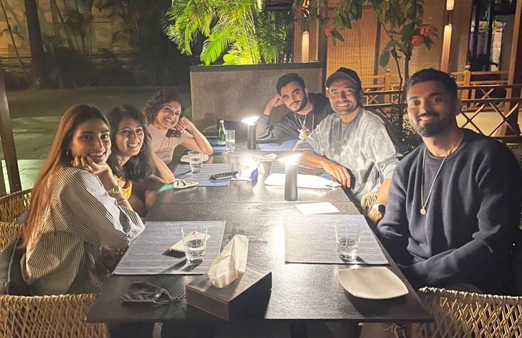 KL Rahul Athiya Shetty Robin Uthappa Shheethal