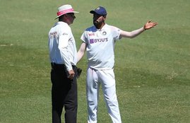 Mohammed Siraj Umpire Paul Reiffel India vs Australia