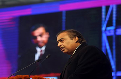 अंबानी की RIL का बढ़ा कारोबारी मुनाफा, शीर्ष-10 रहीसों की लिस्ट में जानें अब कौन सा है पायदान