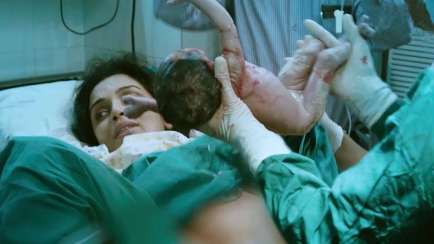 श्वेता ने मुंबई के नानावटी अस्पताल में अपनी बेटी को जन्म दिया था। डिलीवरी का 45 मिनट की सीन डायरेक्टर ने शूट किया था। डिलीवरी से पहले ही ऑपरेशन थियेटर में तीन कैमरे लगा दिये गए थे।