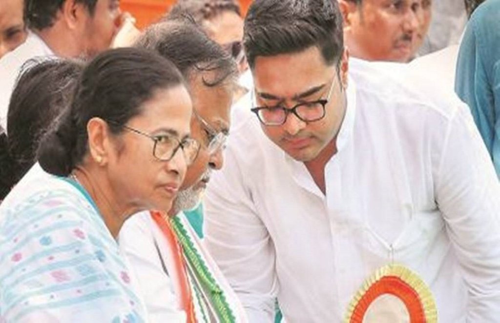 Abhishek Banerjee,Bengal Assembly Election 2021,BJP,tolabaj bhaipo,tolabaj bhaipo hatao,Report cards, mamta banerjee, PM Modi, TMC, BJP, Abhishek Banerjee, jansatta