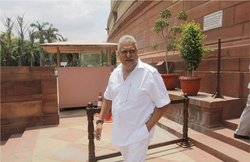 केंद्र के चंगुल से बचने की फिराक में भगोड़ा विजय माल्या! UK में टिकने को दिया आदेवन