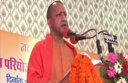 दुनिया में एक टीका आया, हमने दो वैक्सीन लॉन्च कर दी, सीएम योगी बोले तो मिला जवाब- सही थे अखिलेश यादव