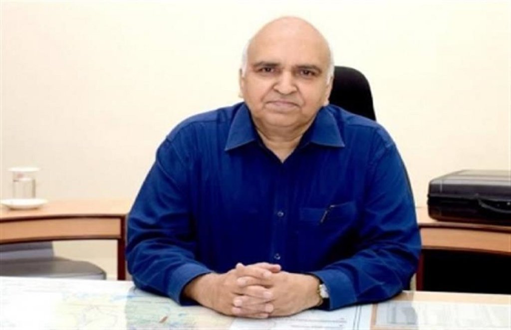 Sunit sharma, indian railways, vinod kumar yadav, railway board chairman, new chairman of rialway board, chairman and ceo, chairman and ceo of railway board, India News in Hindi, Latest India News Updates