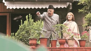 Farooq Abdullah Wife, Omar Abdullah wife