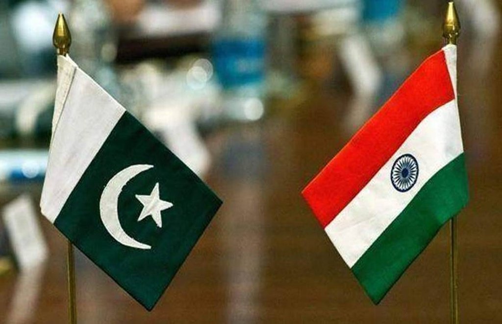 India-Pakistan, Flags