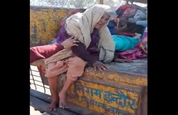 इंदौर में अजीब ‘स्वच्छता अभियान’, ठंड में शहर के बाहर सड़क किनारे फेंके जा रहे अनाथ बुजुर्ग, पकड़े गए