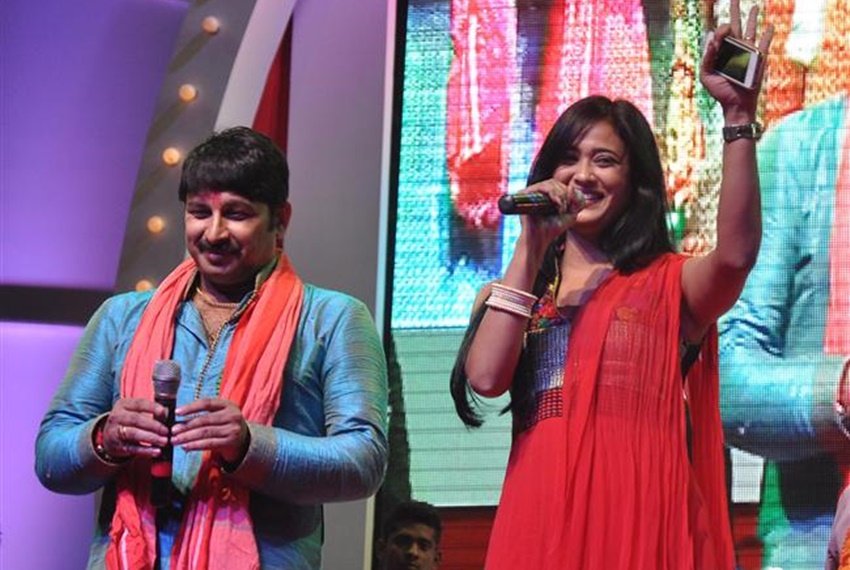 Manoj tiwari divorce, manoj tiwari second wife