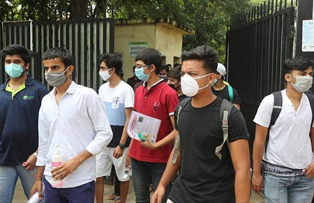 आप भी अपनी पढ़ाई और अनुभव के मुताबिक सरकारी नौकरी के लिए आवेदन कर सकते हैं। (एक्सप्रेस फोटो/ प्रेम नाथ)