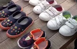 जूतों पर जाति का रंग: यूपी में ठाकुर ब्रांड का जूता बेच रहा दुकानदार हिरासत में