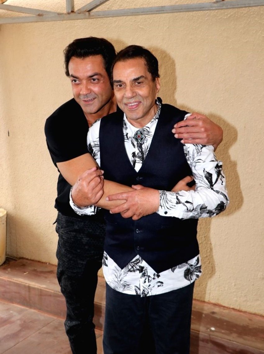Hema Malini Sunny Deol Rift, Sunny Deol Stepmother, Dharmendra Wife