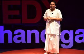 Acharya Balkrishna, Acharya Balkrishna Education Qualification