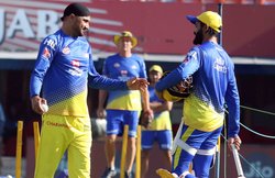 IPL Auction: 40 साल के हरभजन सिंह सबसे महंगे बुजुर्ग खिलाड़ी, 2 करोड़ बेस प्राइज वाले 11 में से दस 30 साल से ज्यादा