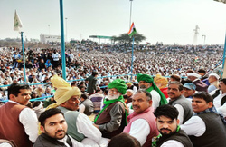 अरे रुकिए, माइक बंद कर दूंगा तो अच्छा लगेगा? किसान समर्थक पैनलिस्ट को एंकर ने यूं कराया चुप