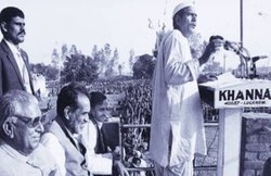 8 साल की उम्र में महेंद्र सिंह टिकैत बन गए थे बालियान खाप के चौधरी, अजित सिंह और उनकी मां को मंच पर जाने से रोक दिया