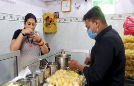 Smriti Irani, Golgappa,BJP