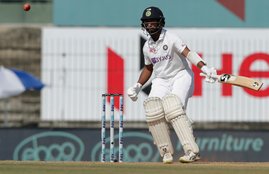 cheteshwar pujara dismissal Video india vs england