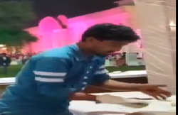 शादी में थूक लगाकर रोटियां बना रहे शख्स का वीडियो वायरल, पता चला तो परिवार ने खूब कूटा, गिरफ्तार भी हुआ