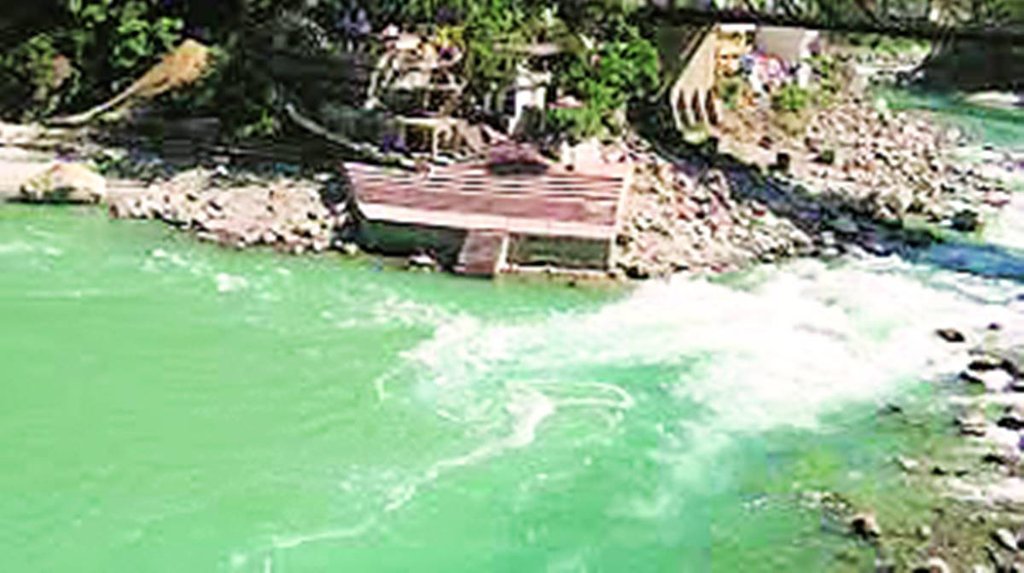 उत्तराखंड देवभूमि है। यहां पंच प्रयाग में दर्शन से जीवन में उल्लास आता है।