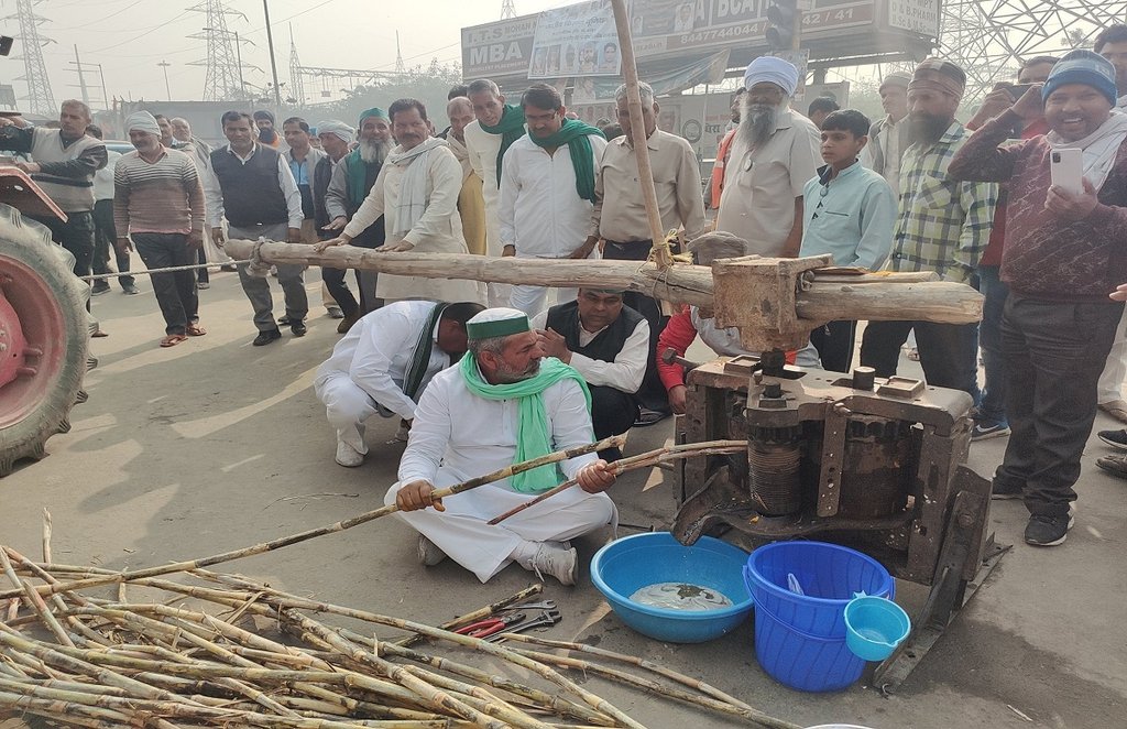 farmer protest, rakesh tikait, gujarat, modi government, farm law, jansatta