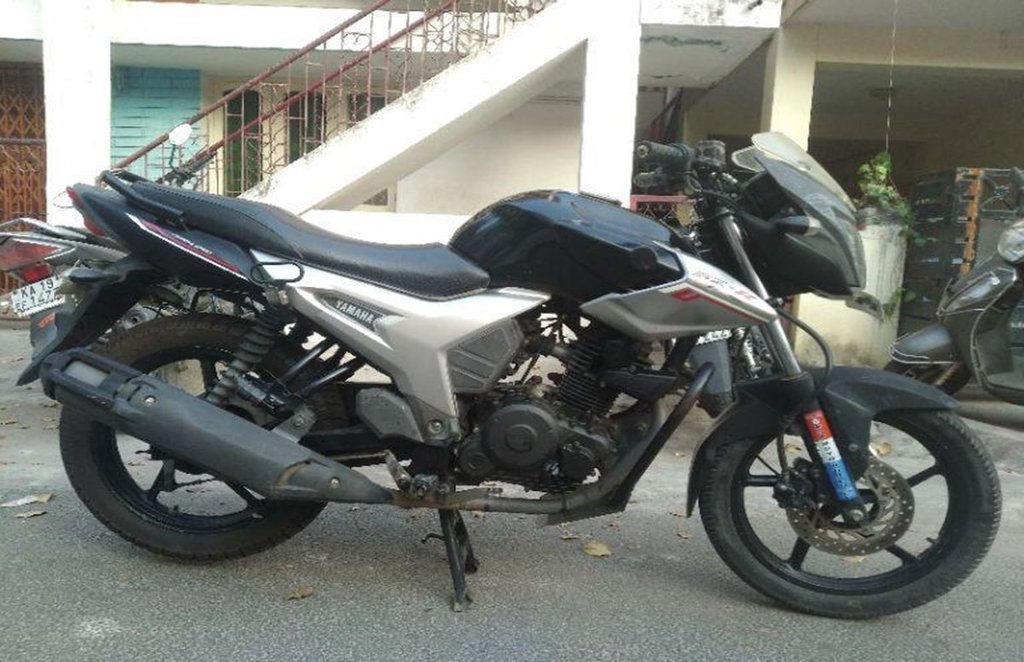 second hand bike, Yamaha SZR 150cc, bike under 30000 rs