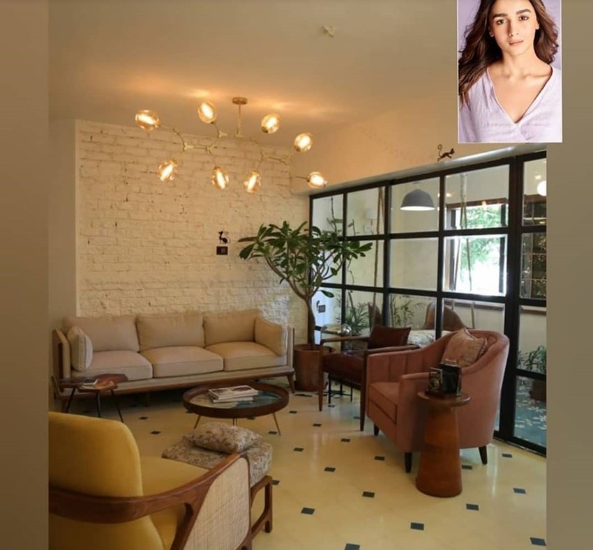 आलिया के इस प्रोडक्शन हाउस के इंटीरियर को डिजाइन किया है उनकी फिल्म डियर जिंदगी के डिजायनर रुपीन सूचक ने।