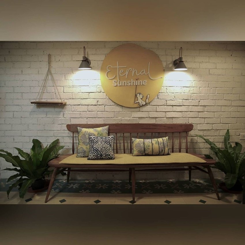 आलिया ने अपने प्रोडक्शन हाउस का नाम इटर्नल सनशाइन रखा है।